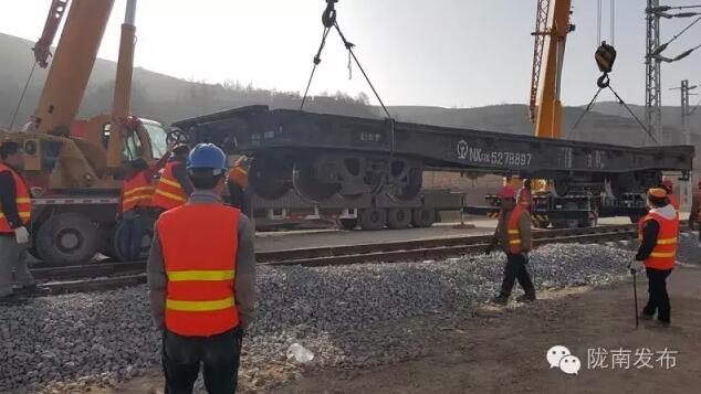蘭渝鐵路最新進(jìn)展！除胡麻嶺隧道外已全線鋪通