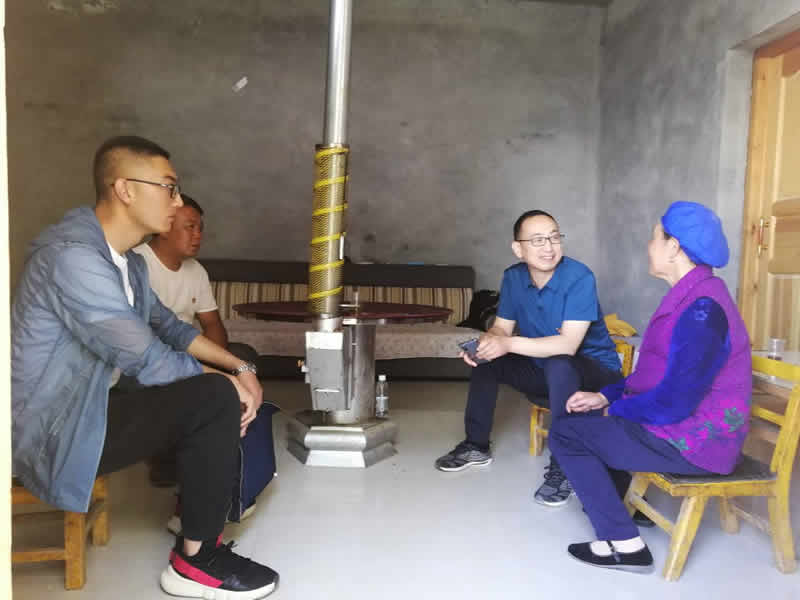 “感黨恩、憶黨史”，--市龍江城鄉(xiāng)發(fā)展集團(tuán)公司開(kāi)展慶祝建黨99周年主題黨日活動(dòng)