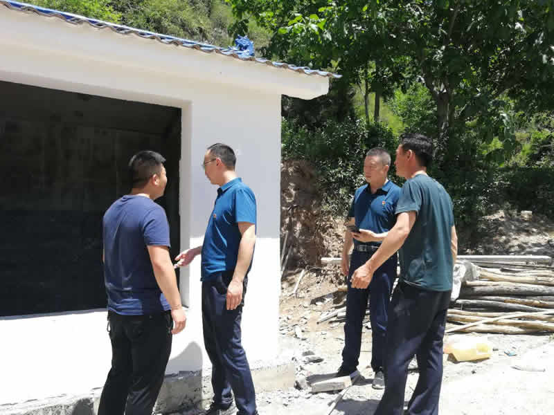 “感黨恩、憶黨史”，--市龍江城鄉(xiāng)發(fā)展集團(tuán)公司開(kāi)展慶祝建黨99周年主題黨日活動(dòng)